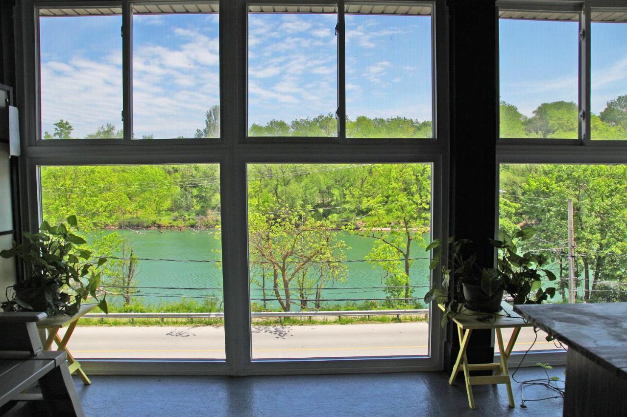 Lily'S House On The 12 Bed and Breakfast Sainte-Catherine Exteriör bild